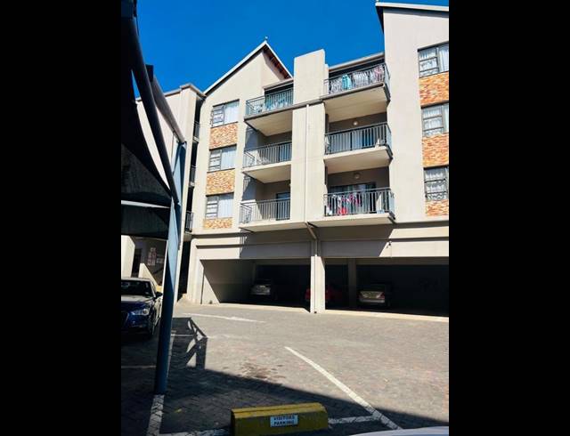 2 BEDROOM APARTMENT FOR SALE IN FLORIDA